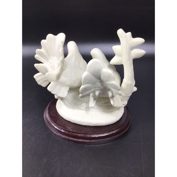Vintage Jade Collection Love Birds Doves With Wooden Display Base - Original Box - Picture 4 of 10